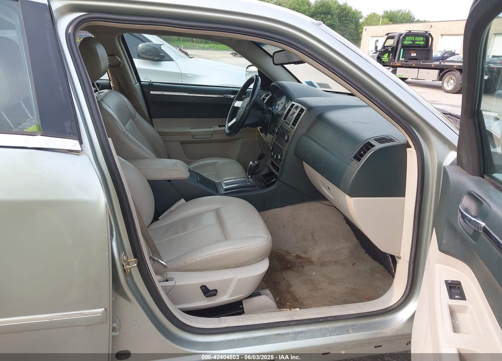 2006 CHRYSLER 300 TOURING VIN: 2C3KK53G06H242398