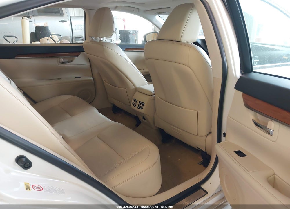 2014 LEXUS ES 300H VIN: JTHBW1GG2E2067189