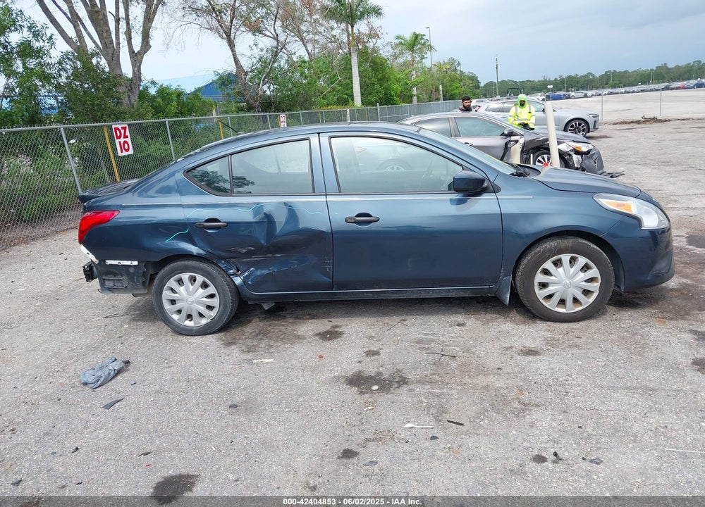 2016 NISSAN VERSA 1.6 S+ VIN: 3N1CN7AP0GL832456