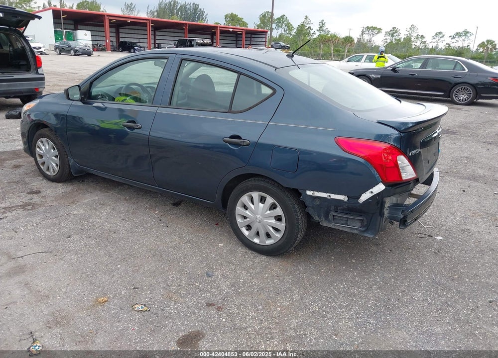 2016 NISSAN VERSA 1.6 S+ VIN: 3N1CN7AP0GL832456