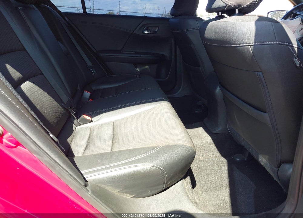 2017 HONDA ACCORD VIN: 1HGCR2F57HA270464