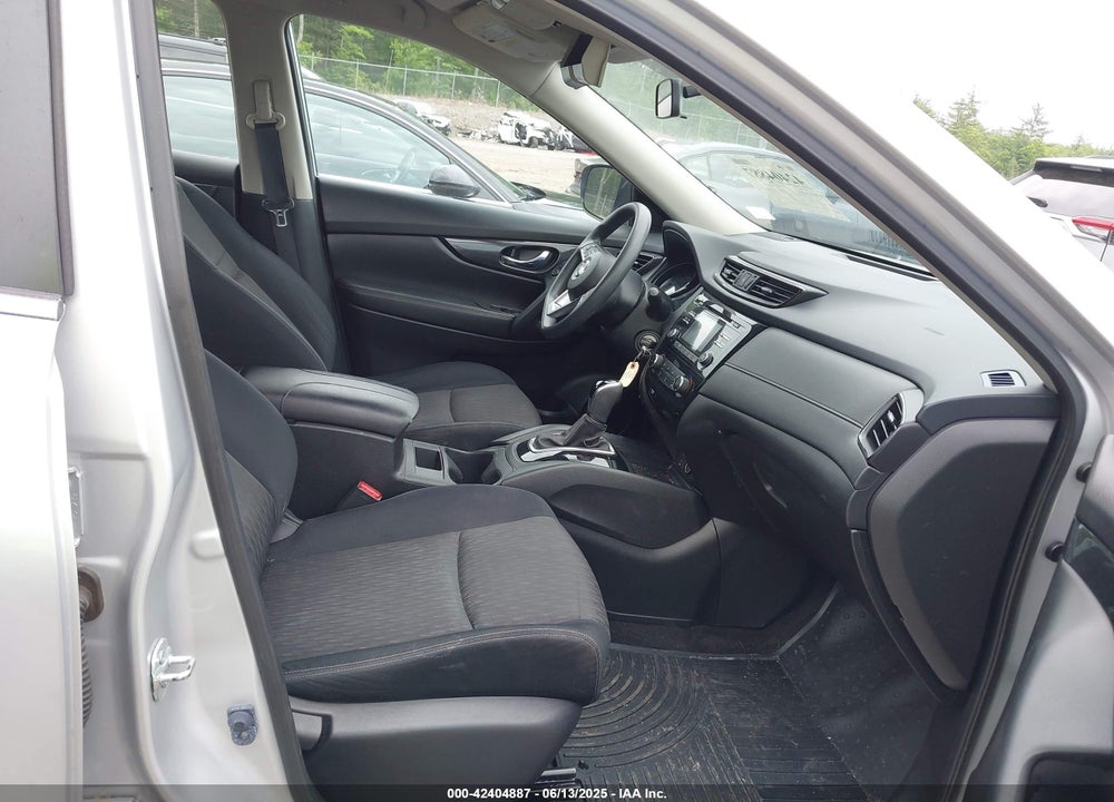 2017 NISSAN ROGUE S VIN: JN8AT2MV7HW258073