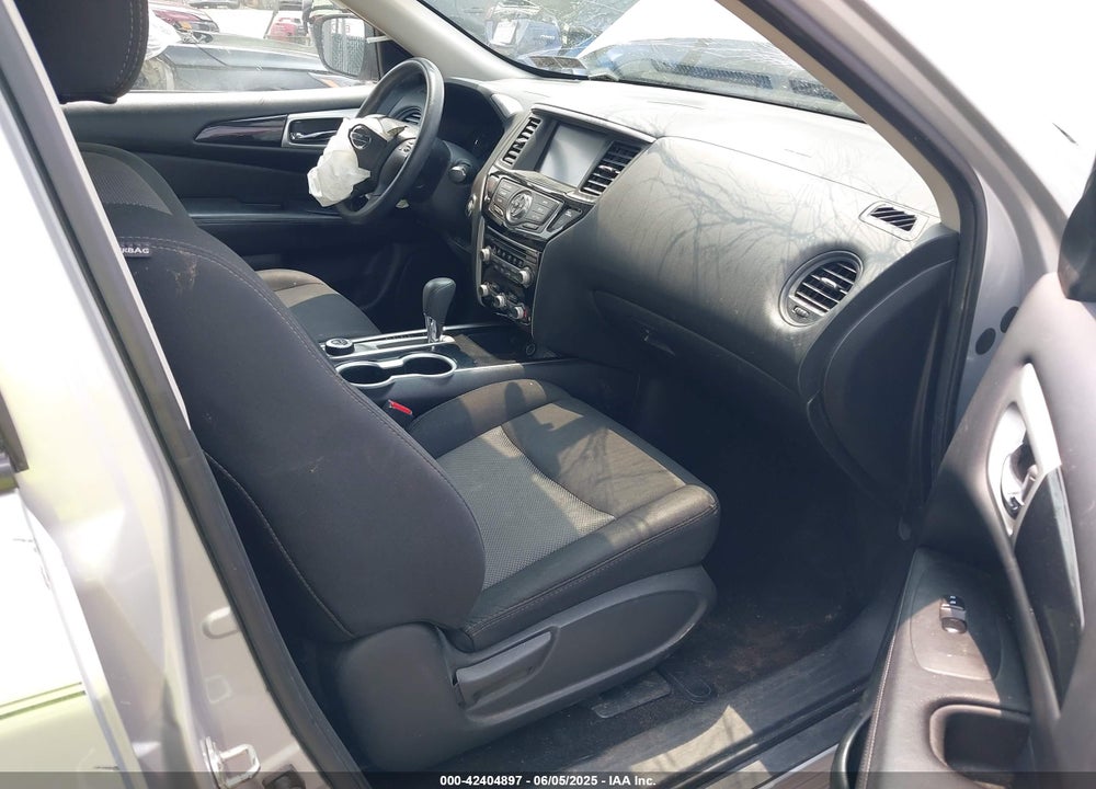 2019 NISSAN PATHFINDER S VIN: 5N1DR2MM8KC622567