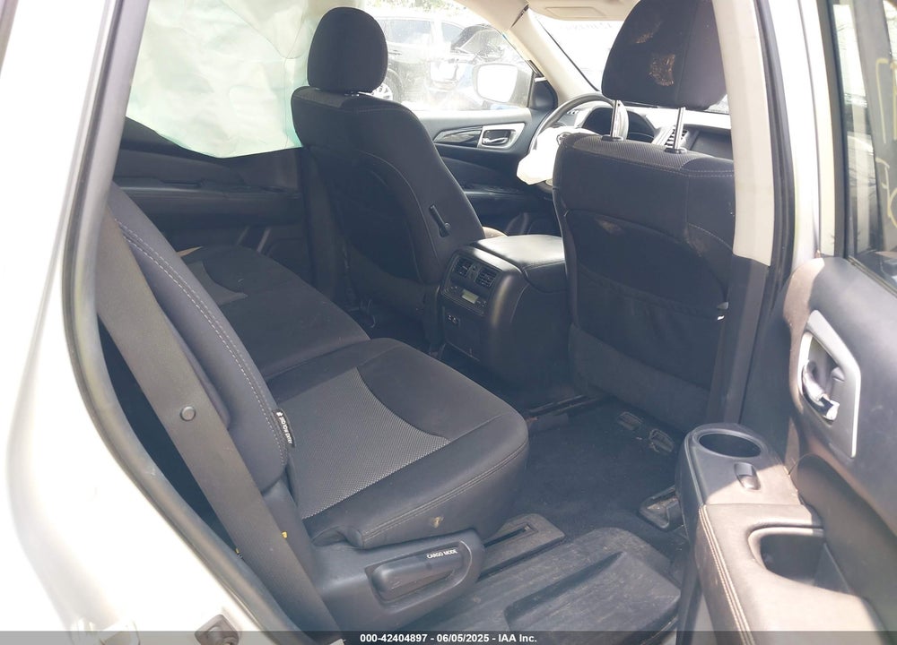 2019 NISSAN PATHFINDER S VIN: 5N1DR2MM8KC622567