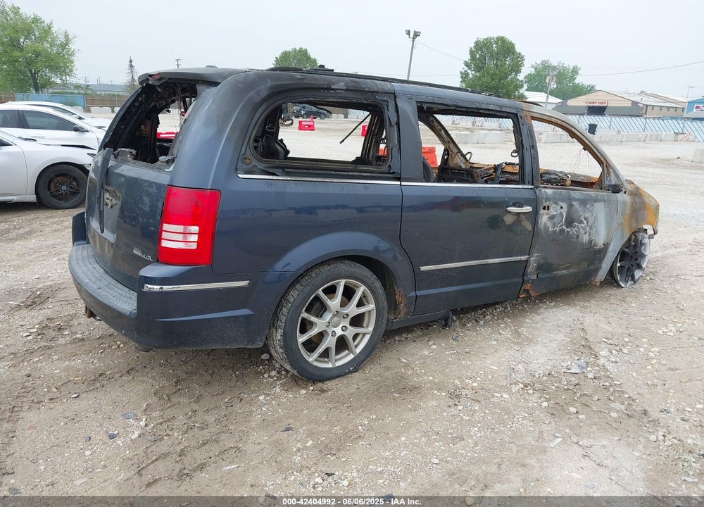 2008 CHRYSLER TOWN & COUNTRY LIMITED VIN: 2A8HR64X18R646998