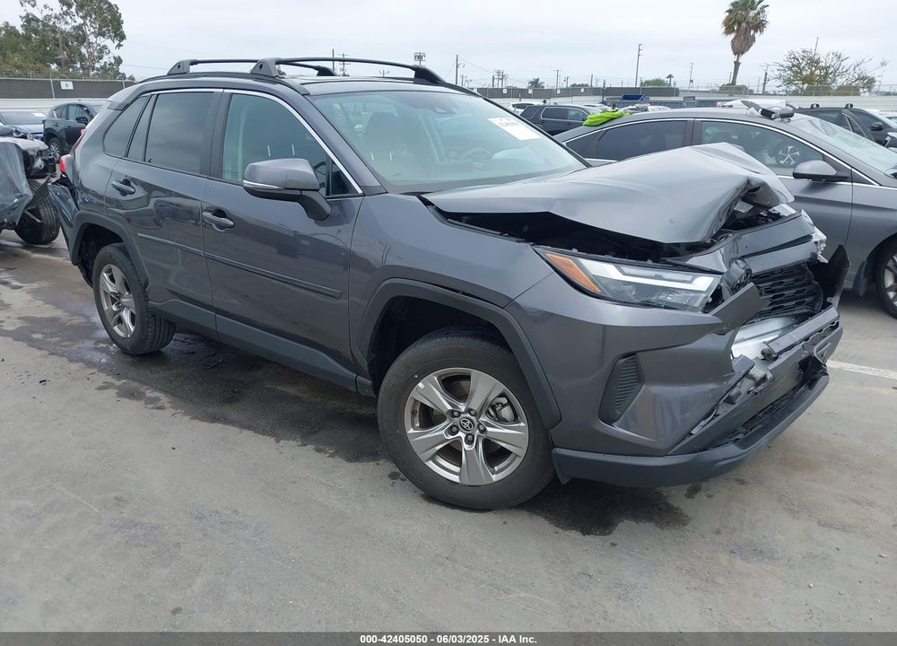 2024 TOYOTA RAV4 XLE VIN: 2T3W1RFV5RC262461