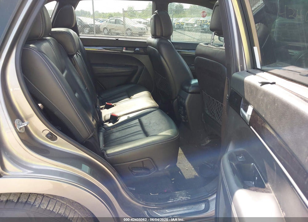 2015 KIA SORENTO LIMITED V6 VIN: 5XYKWDA71FG582008