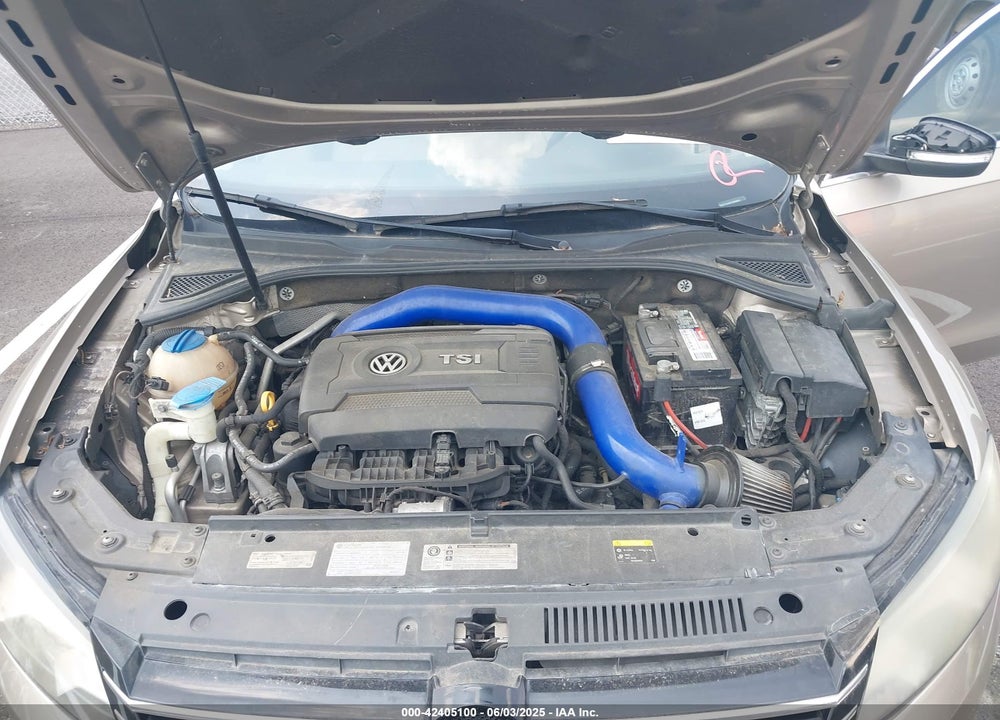 2015 VOLKSWAGEN PASSAT VIN: 1VWAT7A34FC095891