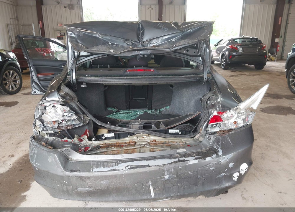 2010 HONDA ACCORD VIN: 1HGCP2F34AA040620