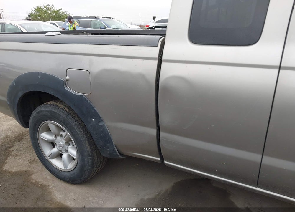 2002 NISSAN FRONTIER XE VIN: 1N6DD26S42C352801