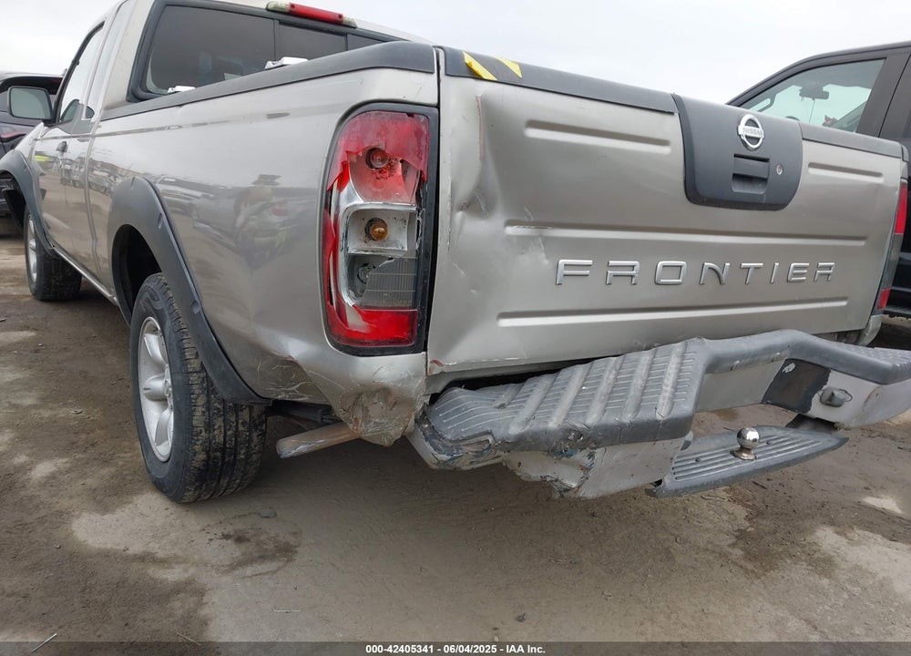 2002 NISSAN FRONTIER XE VIN: 1N6DD26S42C352801