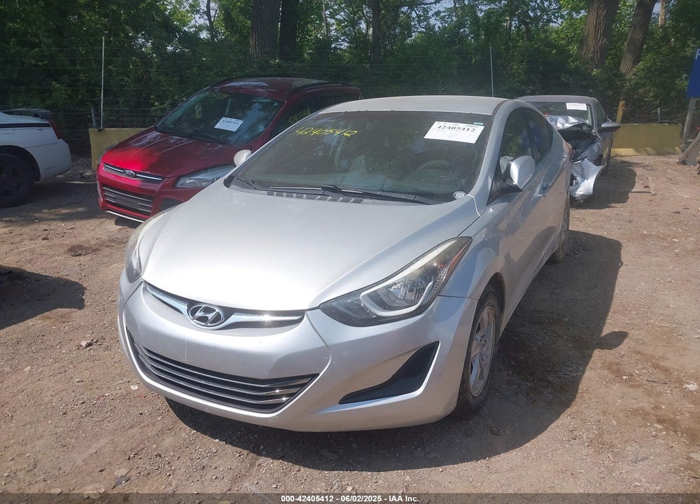 2015 HYUNDAI ELANTRA VIN: 5NPDH4AE0FH581099