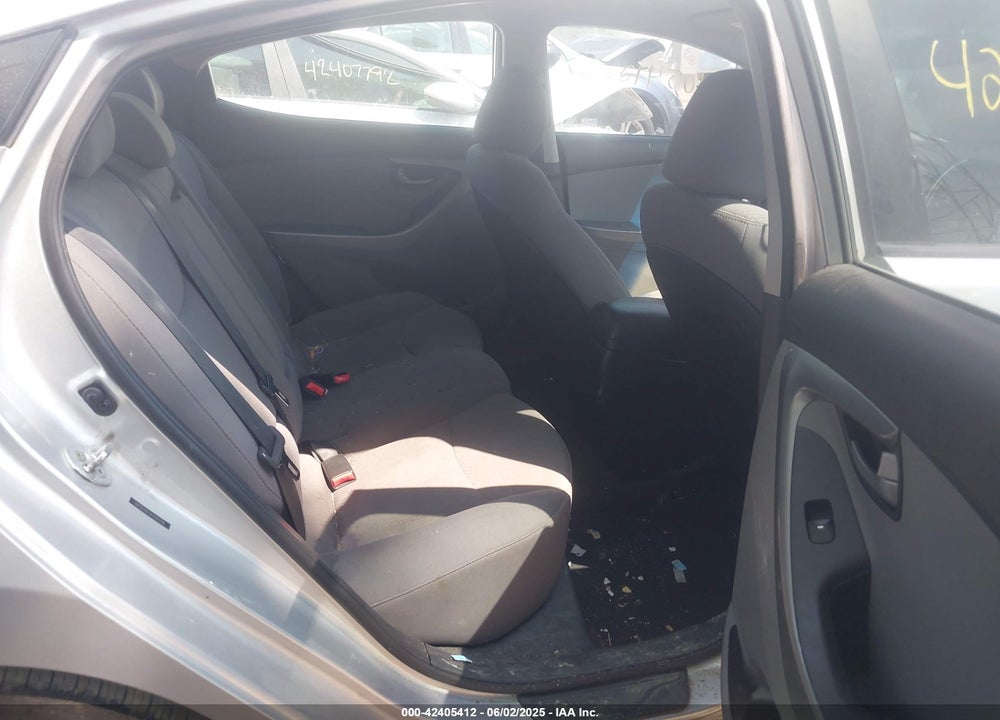 2015 HYUNDAI ELANTRA VIN: 5NPDH4AE0FH581099