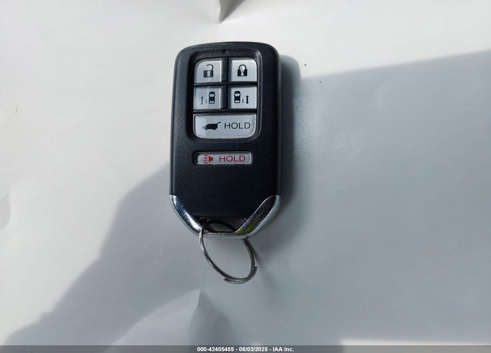 2015 HONDA ODYSSEY VIN: 5FNRL5H90FB094731