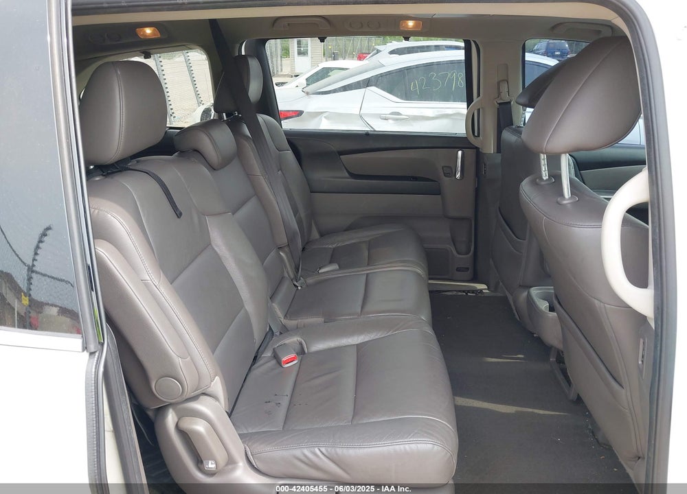 2015 HONDA ODYSSEY VIN: 5FNRL5H90FB094731