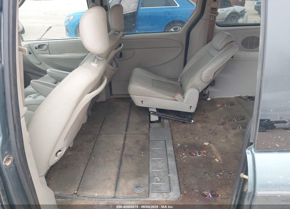 2007 CHRYSLER TOWN & COUNTRY VIN: 2A4GP54LX7R208909