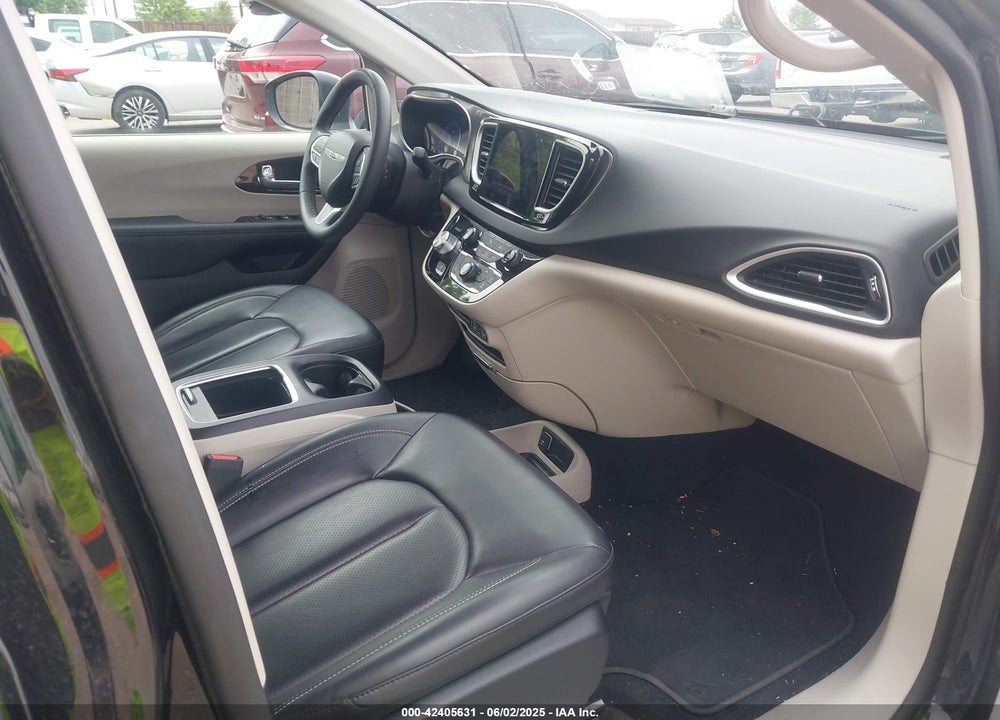 2023 CHRYSLER PACIFICA TOURING L VIN: 2C4RC1BG0PR624444
