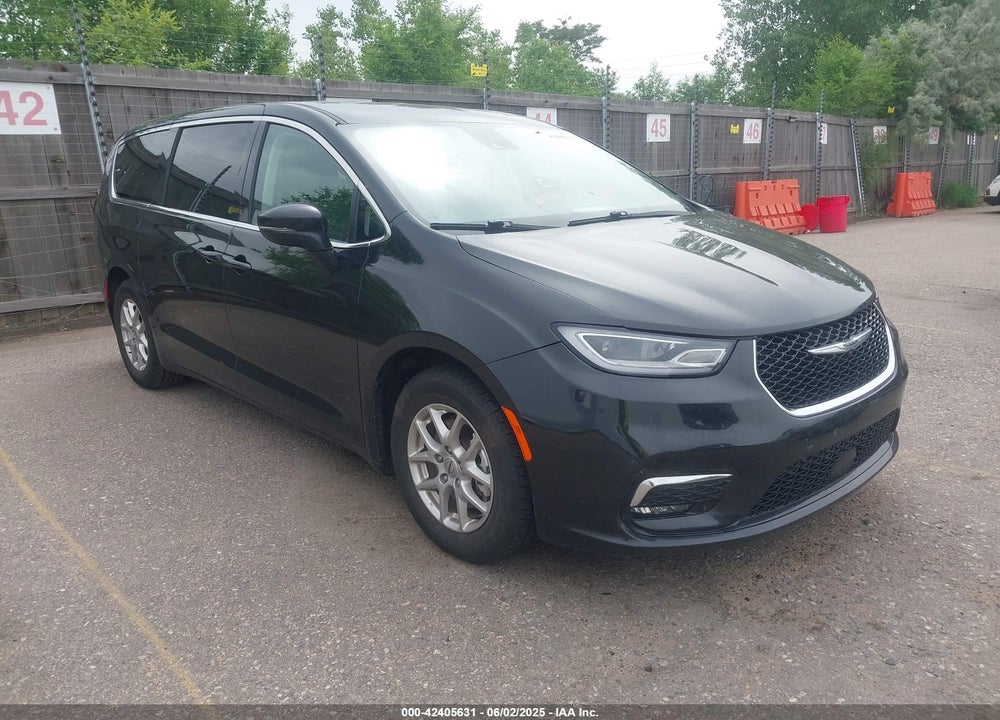 2023 CHRYSLER PACIFICA TOURING L VIN: 2C4RC1BG0PR624444
