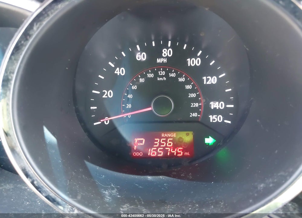 2013 KIA SORENTO VIN: 5XYKT4A19DG418331