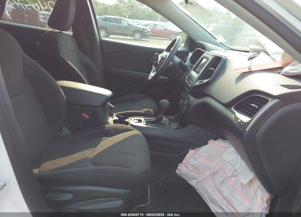 2019 JEEP CHEROKEE VIN: 1C4PJMCB5KD341728