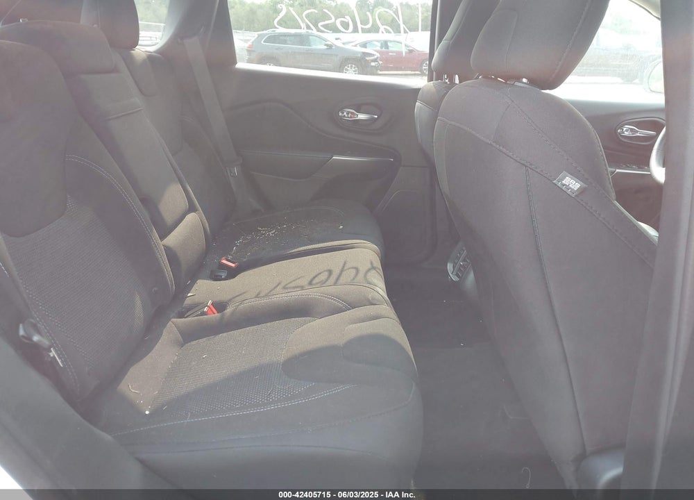 2019 JEEP CHEROKEE VIN: 1C4PJMCB5KD341728