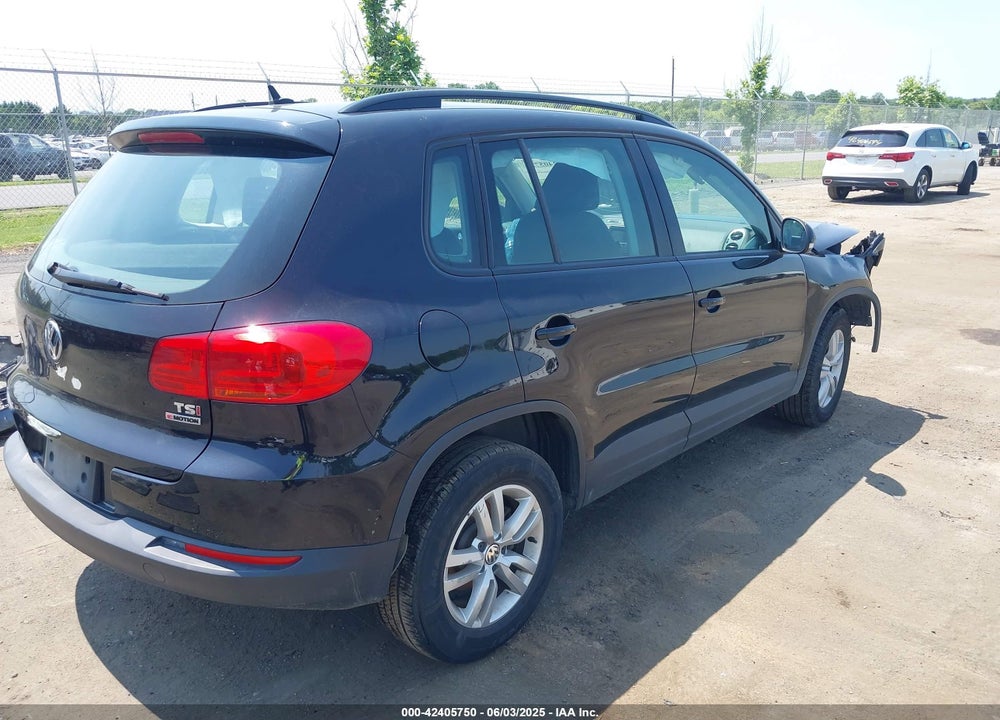 2016 VOLKSWAGEN TIGUAN VIN: WVGBV7AX5GW571209