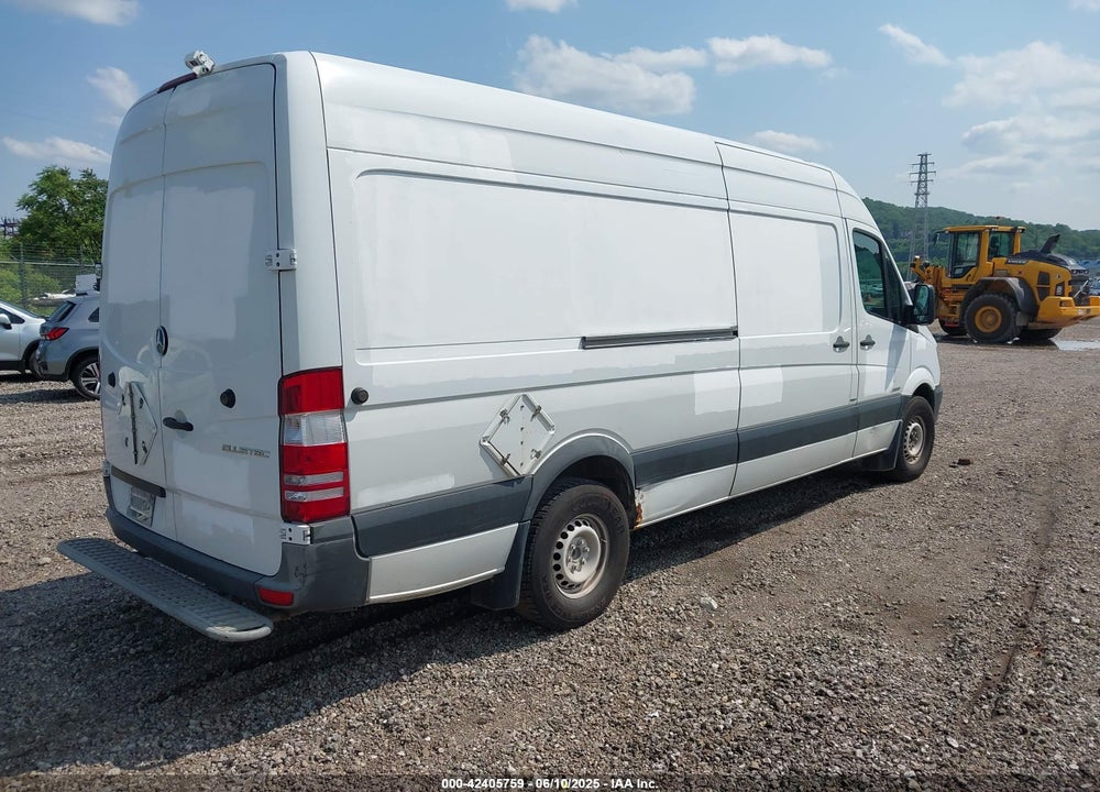 2014 MERCEDES-BENZ SPRINTER 2500 VIN: WD3PE8DE2E5897895