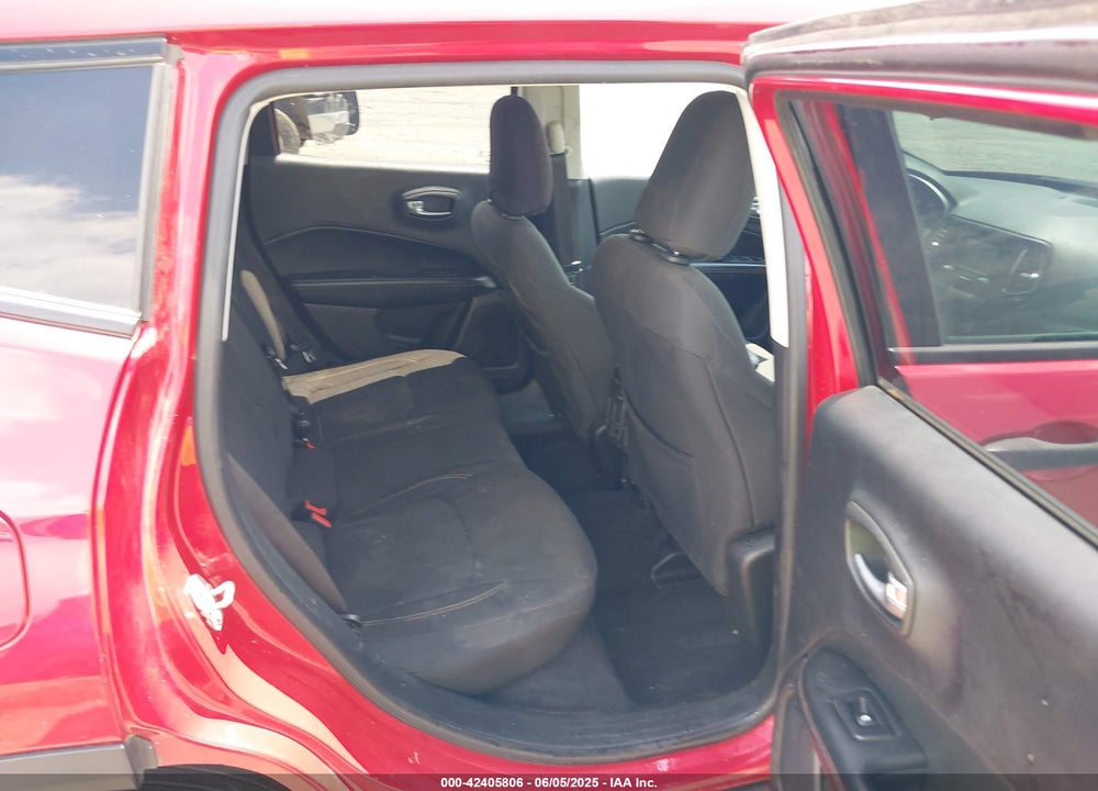 2018 JEEP COMPASS SPORT FWD VIN: 3C4NJCAB6JT487634
