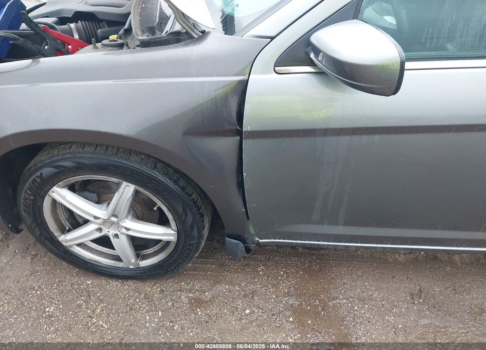 2011 CHRYSLER 200 VIN: 1C3BC1FGXBN584184