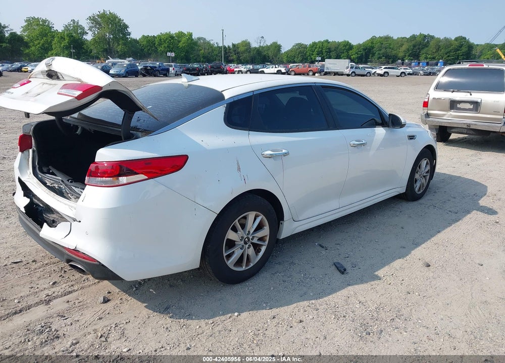2018 KIA OPTIMA VIN: 5XXGT4L33JG200440