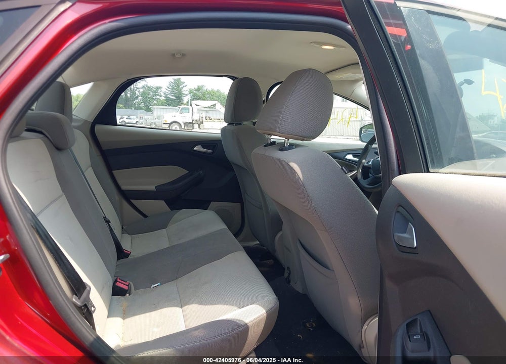 2013 FORD FOCUS SE VIN: 1FADP3F27DL350923