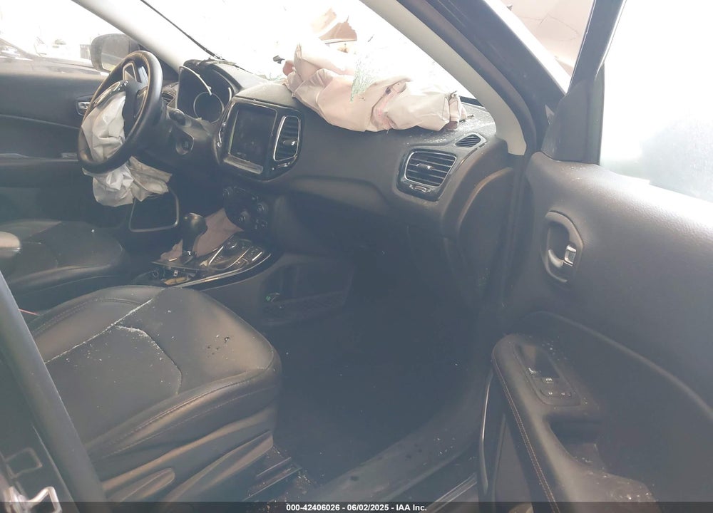 2019 JEEP COMPASS VIN: 3C4NJDCB3KT646226
