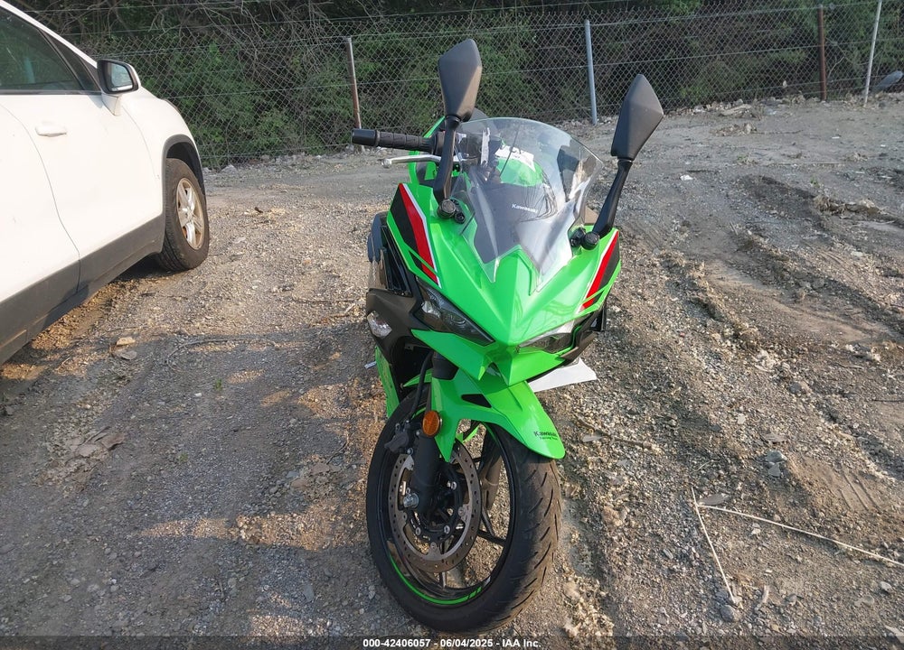 2024 KAWASAKI EX500 H VIN: ML5EXGH11RDA22339