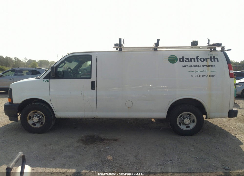 2017 CHEVROLET EXPRESS 2500 WORK VAN VIN: 1GCWGAFF9H1172928