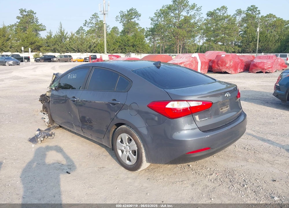 2016 KIA FORTE VIN: KNAFK4A62G5612273