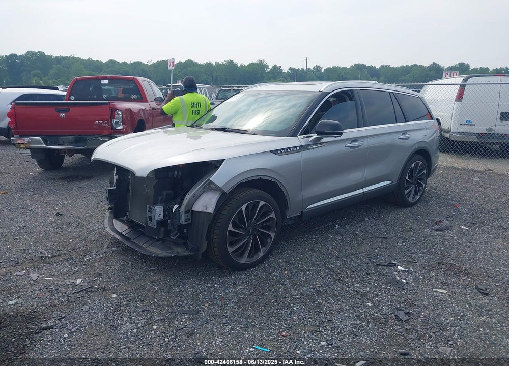 2020 LINCOLN AVIATOR VIN: 5LM5J7XC8LGL32204