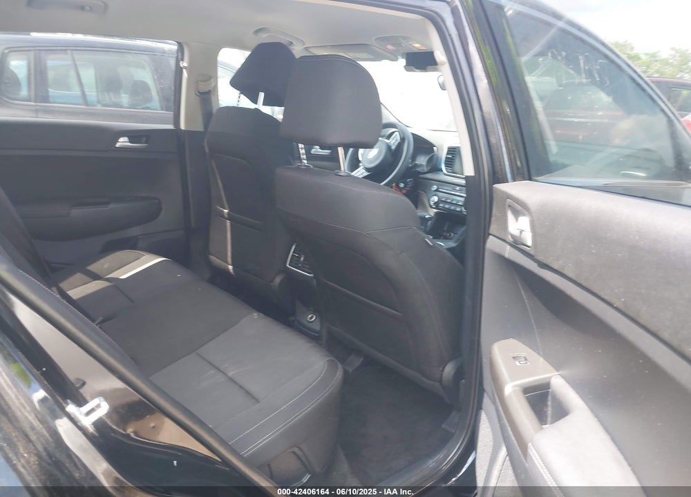 2021 KIA SPORTAGE VIN: KNDPM3AC2M7874585