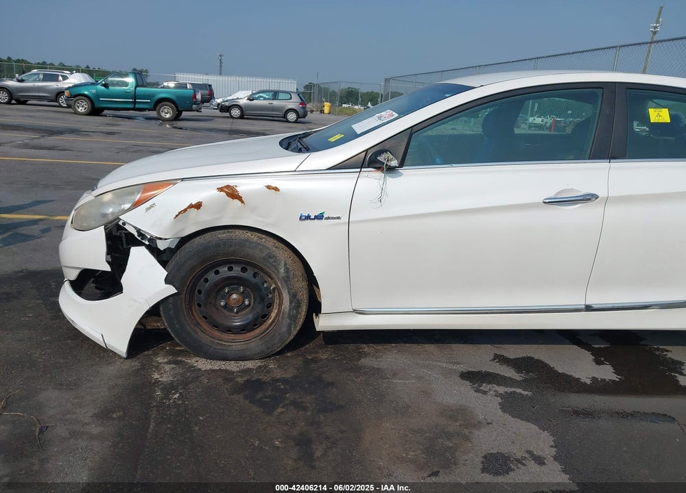 2012 HYUNDAI SONATA VIN: KMHEC4A42CA037678