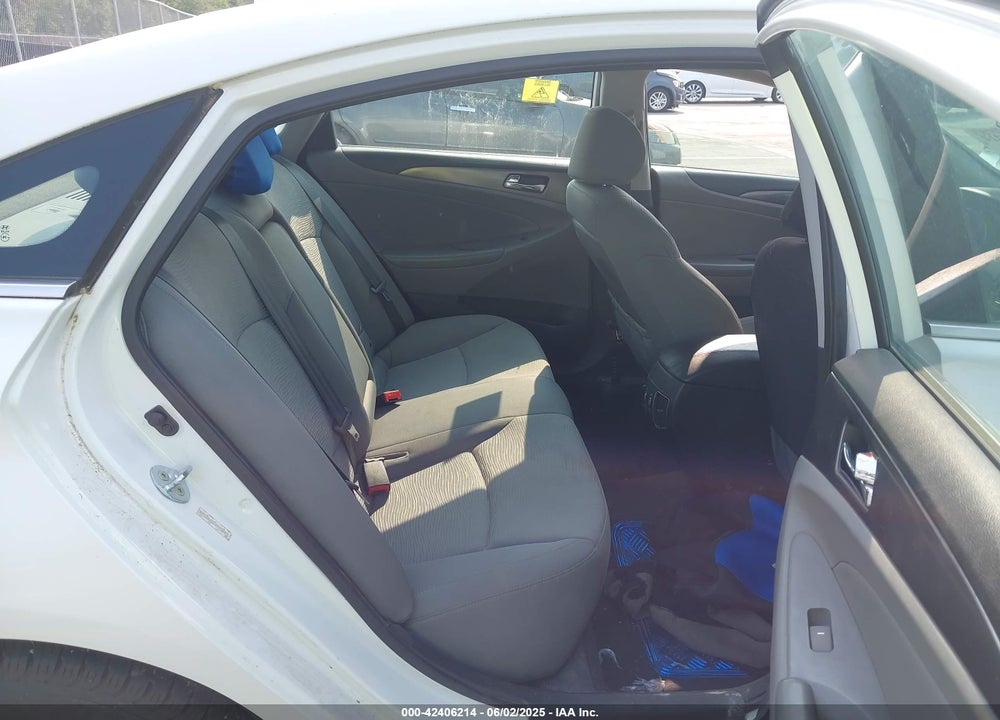 2012 HYUNDAI SONATA VIN: KMHEC4A42CA037678