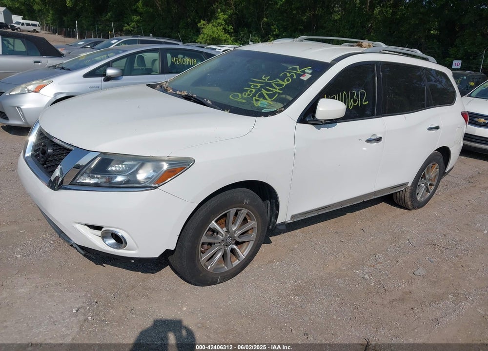 2013 NISSAN PATHFINDER SL VIN: 5N1AR2MM7DC608505