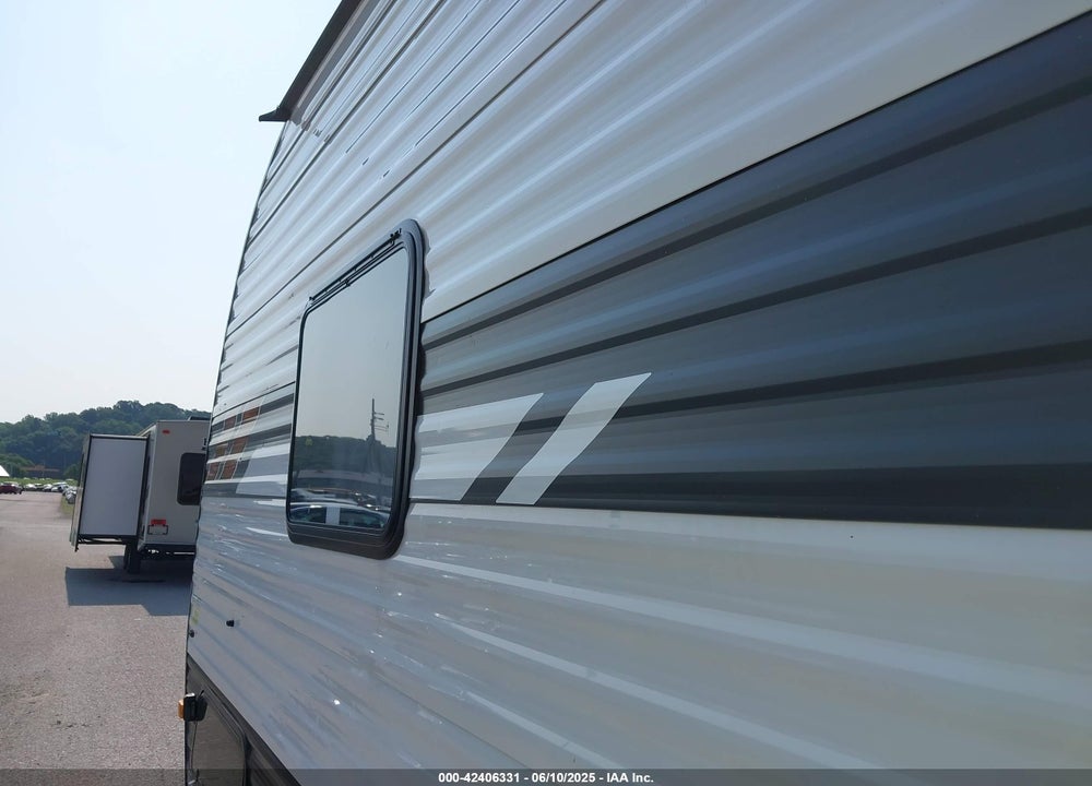 2022 WILDWOOD BY FOREST R 27RK VIN: 4X4TWDC2XNA276794