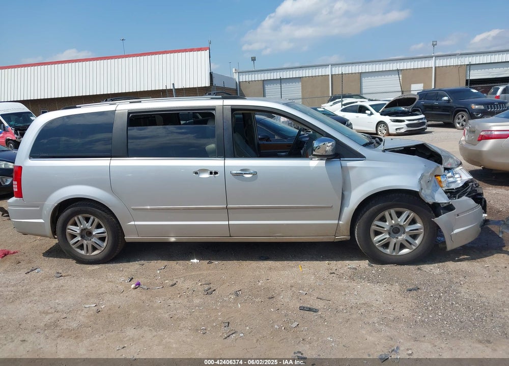 2008 CHRYSLER TOWN & COUNTRY LIMITED VIN: 2A8HR64X68R127607