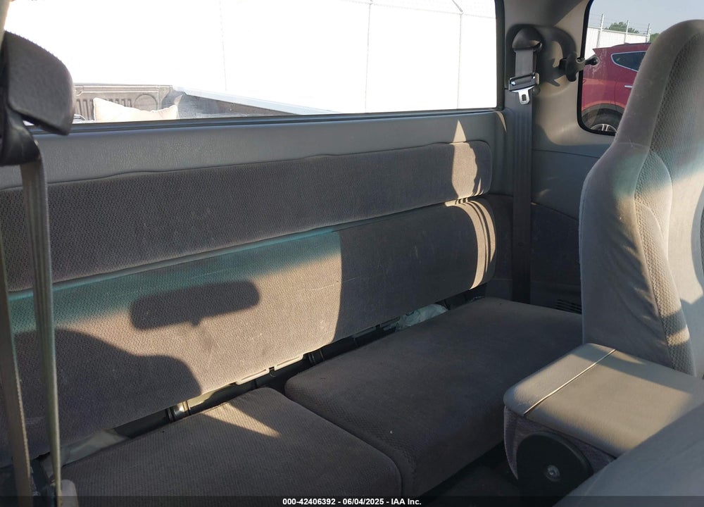 2000 DODGE DAKOTA SLT/SPORT VIN: 1B7GL22X0YS705456