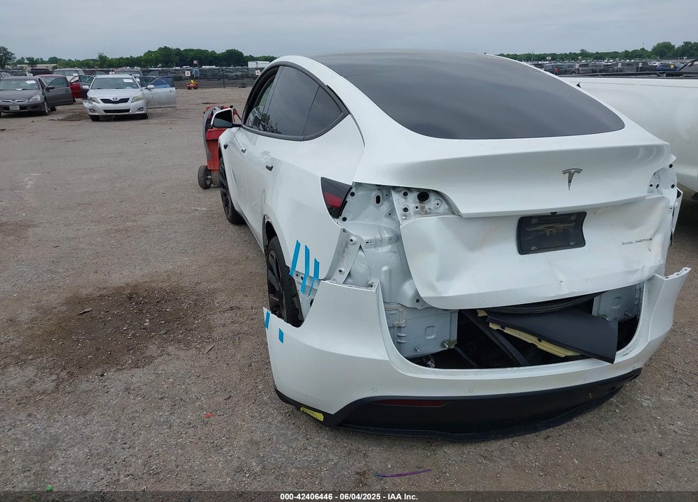 2021 TESLA MODEL Y VIN: 5YJYGDED4MF181662