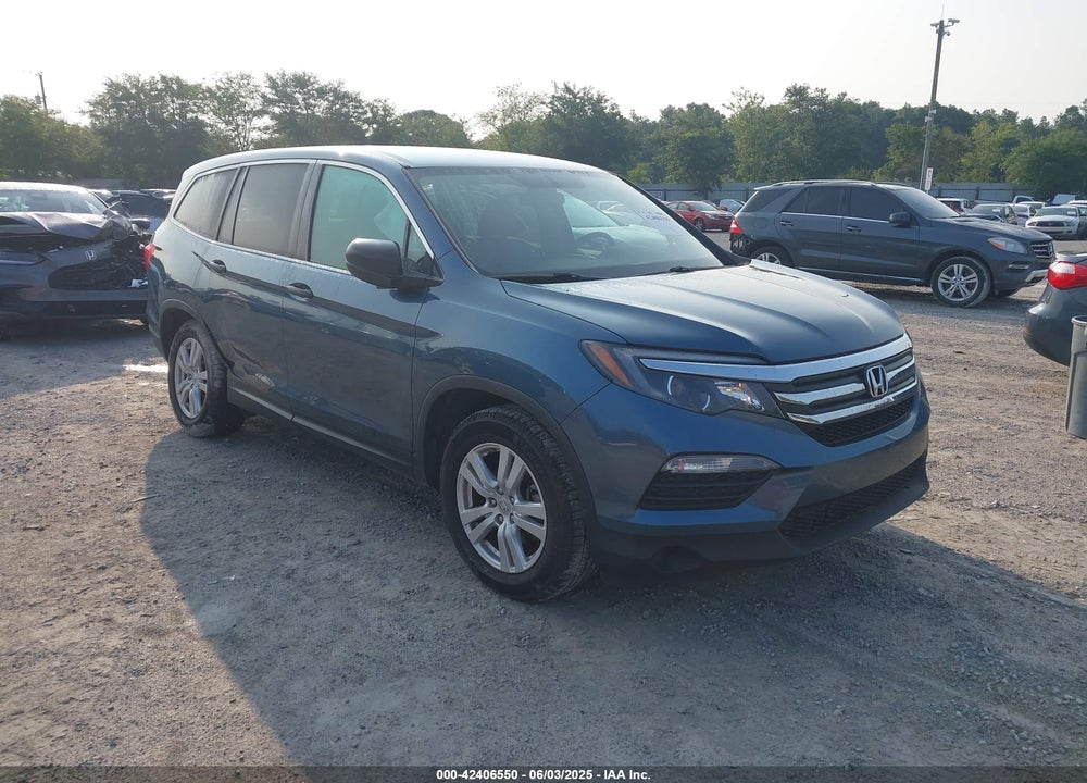 2016 HONDA PILOT LX VIN: 5FNYF6H17GB092852