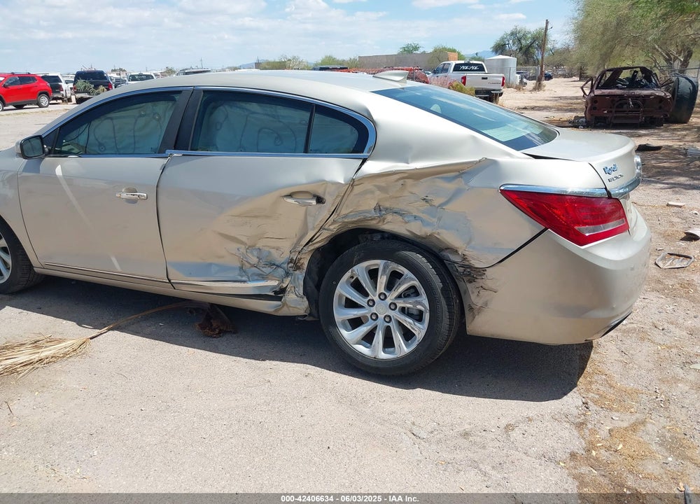 2016 BUICK LACROSSE VIN: 1G4GA5G33GF109208