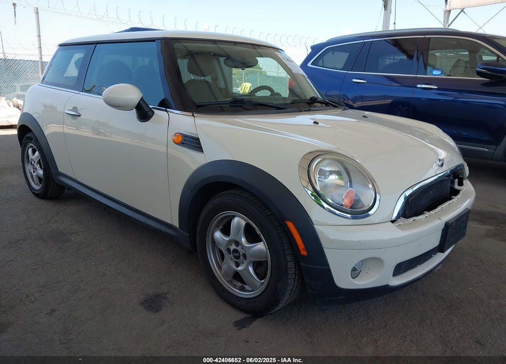 2010 MINI COOPER VIN: WMWMF3C51ATZ25361