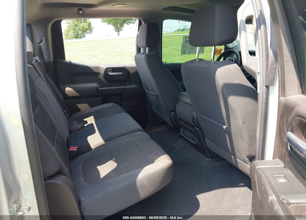 2019 CHEVROLET SILVERADO VIN: 1GCUYDED5KZ125068
