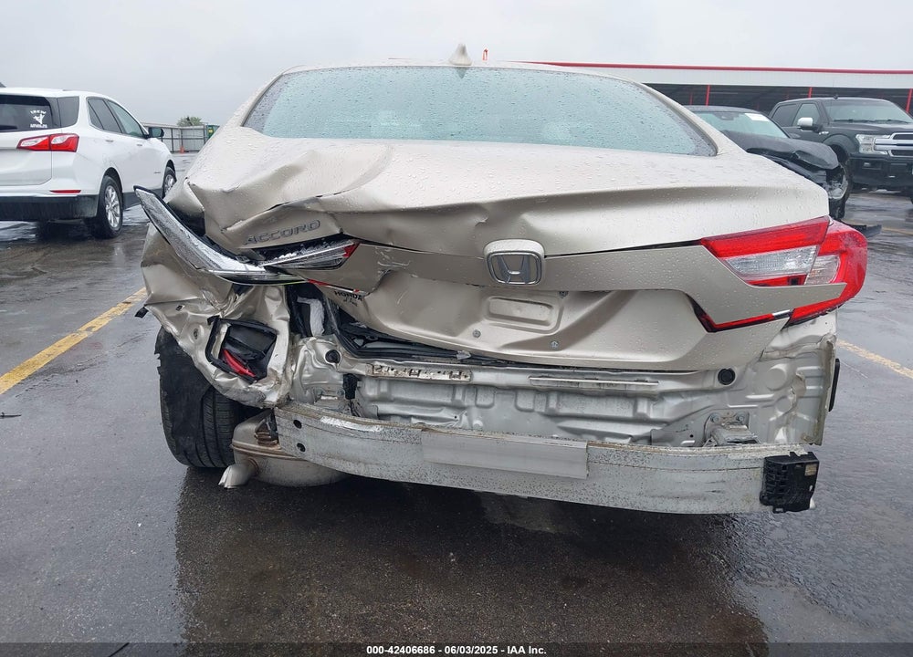 2019 HONDA ACCORD VIN: 1HGCV1F11KA084705