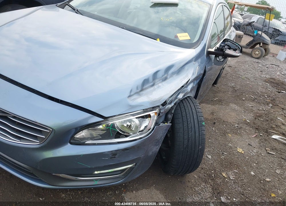 2017 VOLVO S60 INSCRIPTION VIN: LYV402TK2HB140723